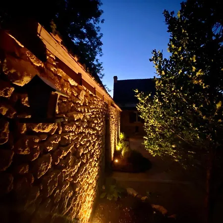Дом отдыха Domaine De Cazal - Gite 2 Pers En Domaine Prive Avec Piscine, Nature & Calme Pres De Sarlat